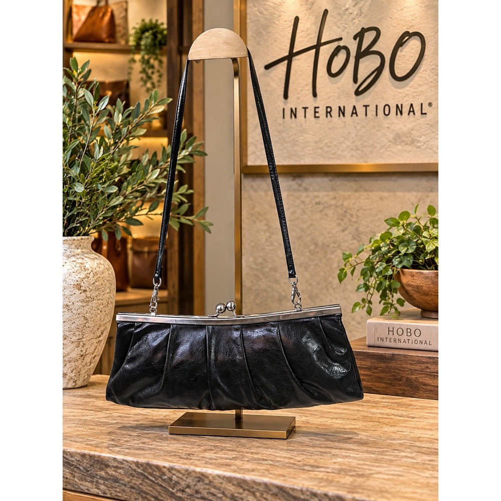 H2 Hobo International vintage shoulder